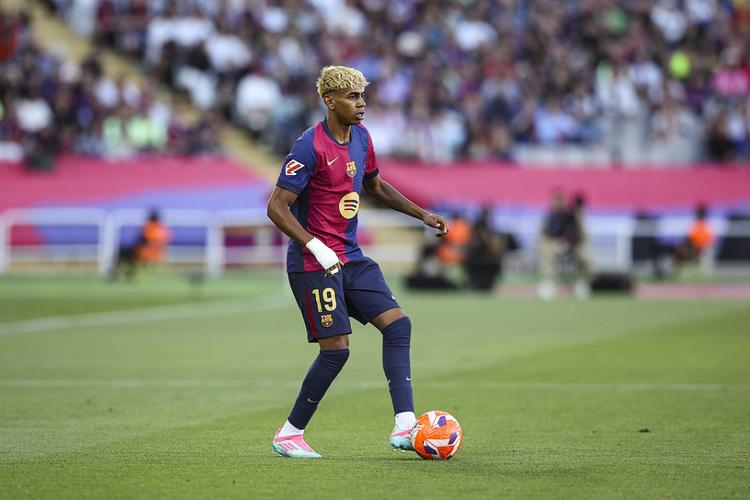 恩佐：很自豪能赢得世界杯，梅西是有史以来最伟大的球员