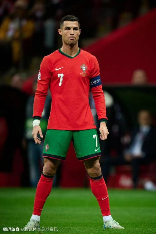 球队连胜势头强劲，排名稳步上升