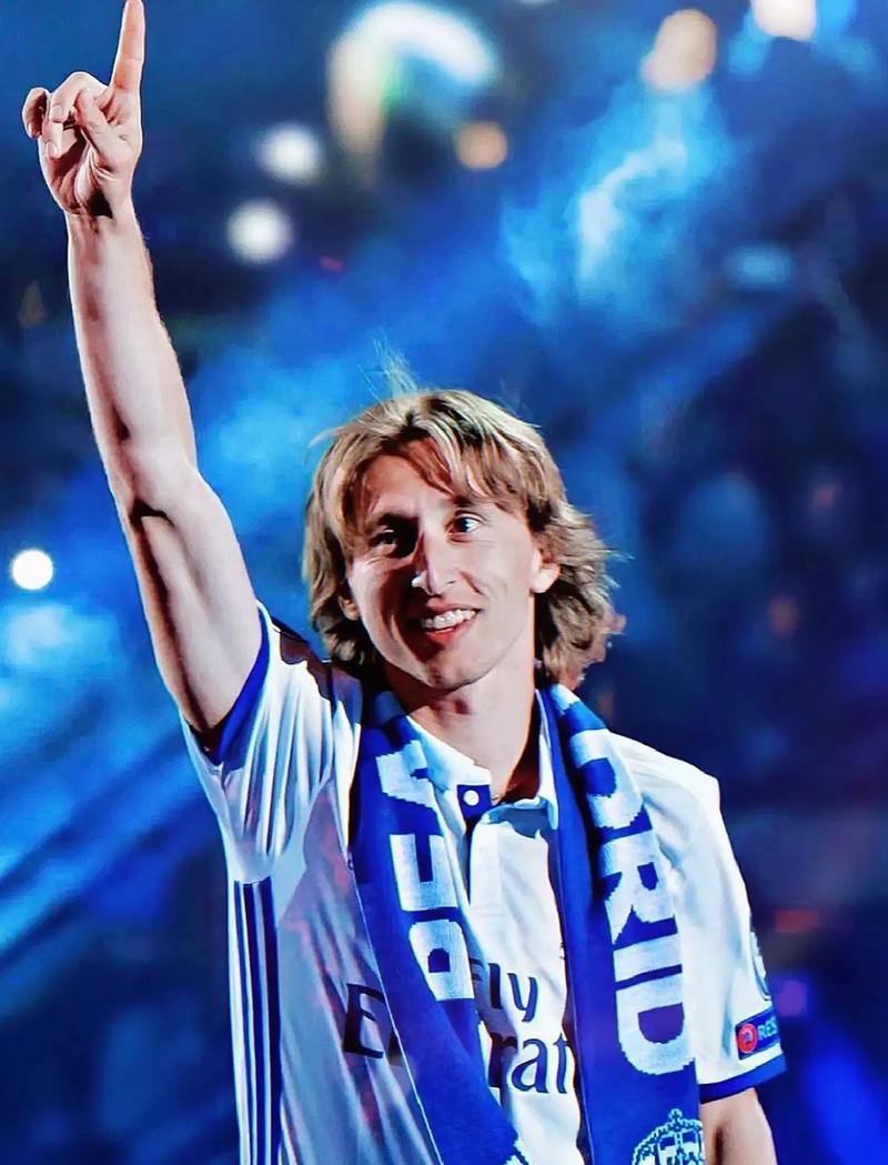 点球大战十人温哥华白浪6-5洛杉矶晋级四强，孙兴慜双响+失点